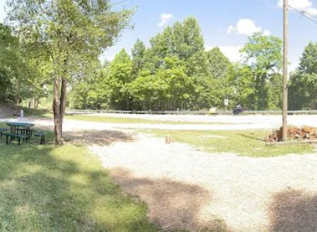 Hilltop Sunrise - Single RV Site with Electric, Water, and Sewer hookups