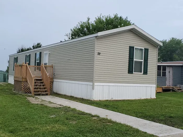 Greenleaf Acres Mobile Home Park Picture 3