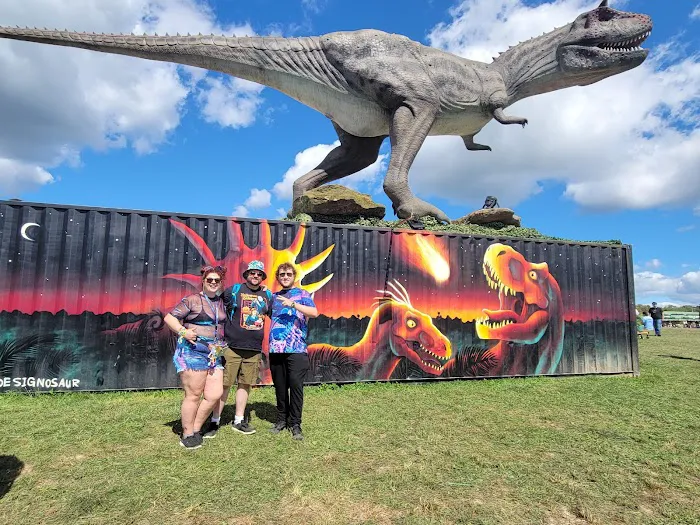 Legend Valley Public Entrance Picture 1