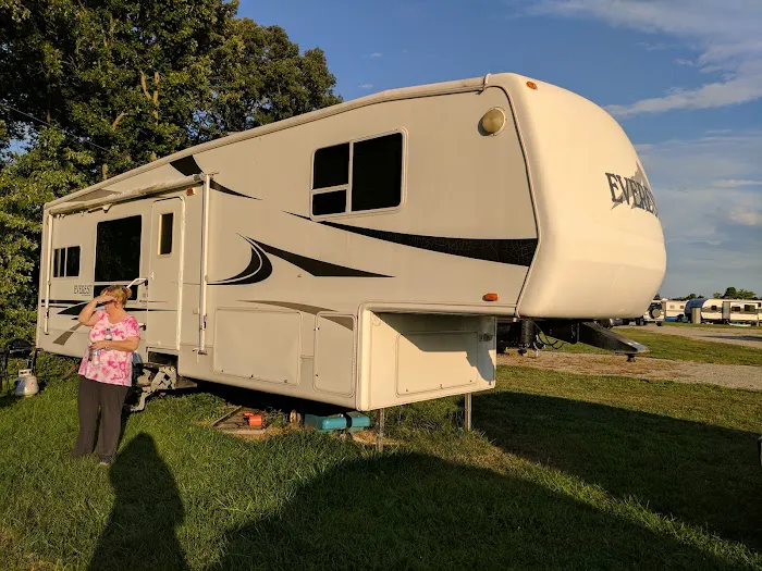 Kanawha River Campground Picture 8
