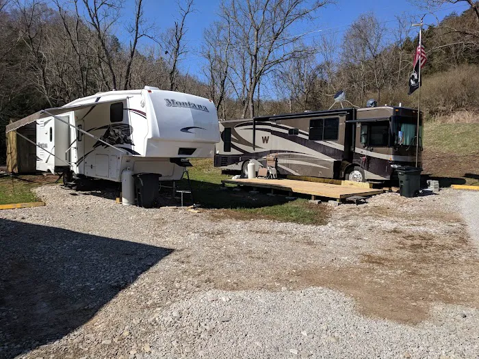 Wilderness RV Sites Campground Picture 4