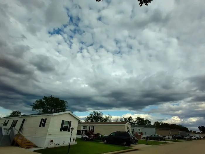 Grand View Village Picture 4