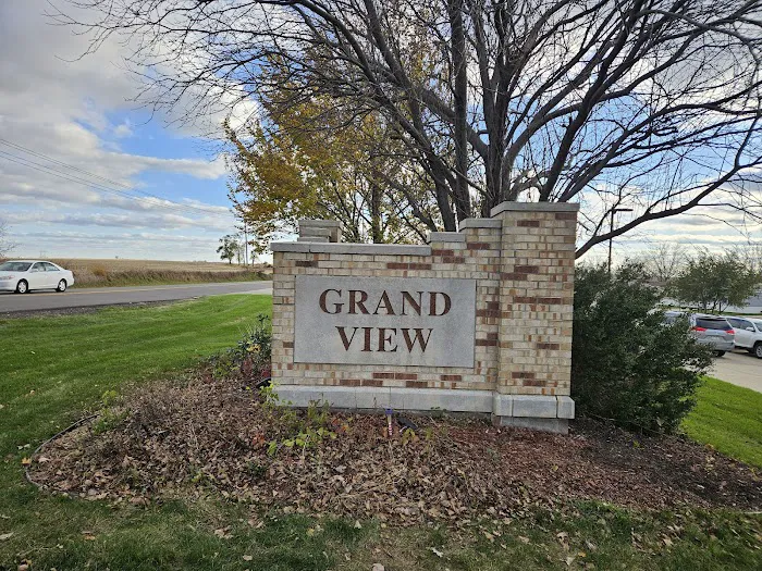Grand View Village Picture 10