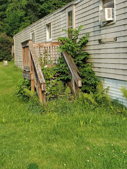 Hillside Mobile Home Park Picture 2