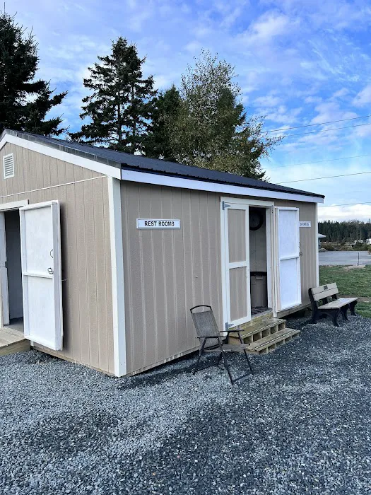 Henry Cove RV Park Picture 2