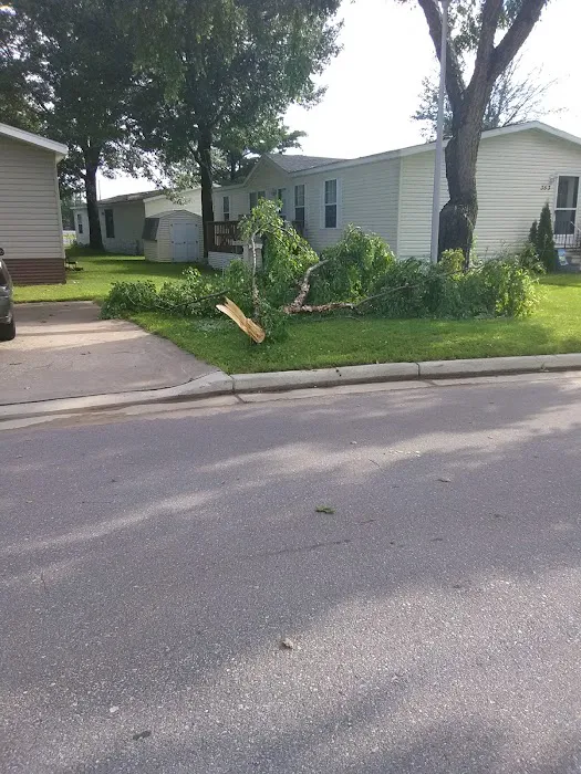 Park Lawn Estates Picture 2