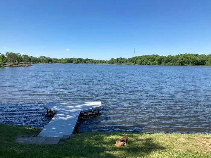 Lakeshore RV Resort & Campground Picture 4