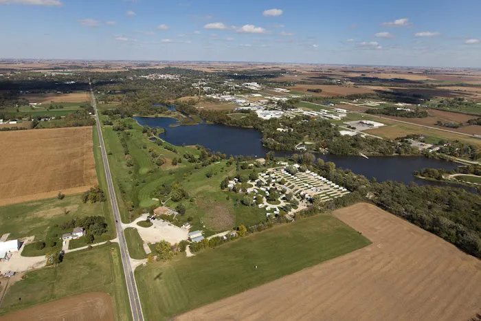 Lakeshore RV Resort & Campground Picture 1