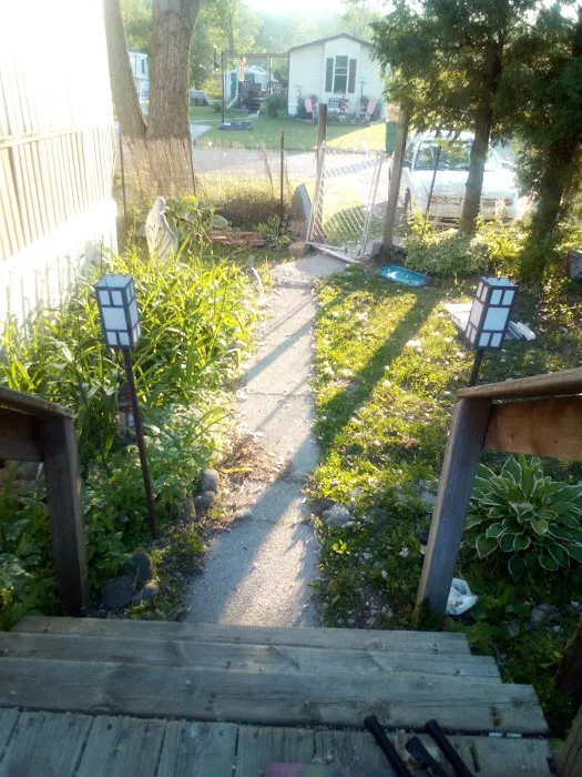 Trail's End Mobile Home Park Picture 2