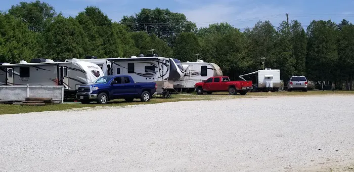 Scenic River Stop-N-Dock RV Park & Marina Picture 7