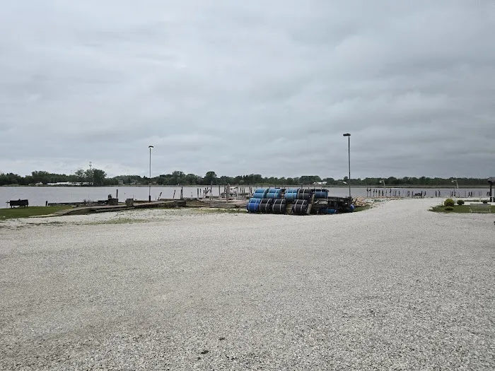 Scenic River Stop-N-Dock RV Park & Marina Picture 9