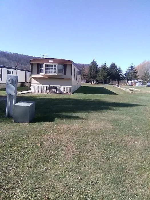 Paradise Valley Mobile Home Park Picture 10