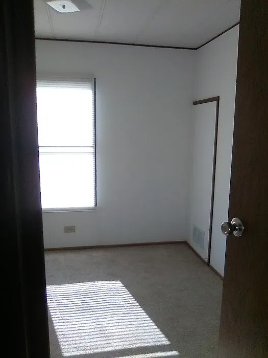 Paradise Valley Mobile Home Park Picture 3