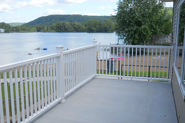 Lake Village Manufactured Home Community Picture 1