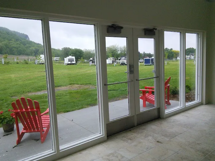 Nelson's Landing RV Park Picture 1