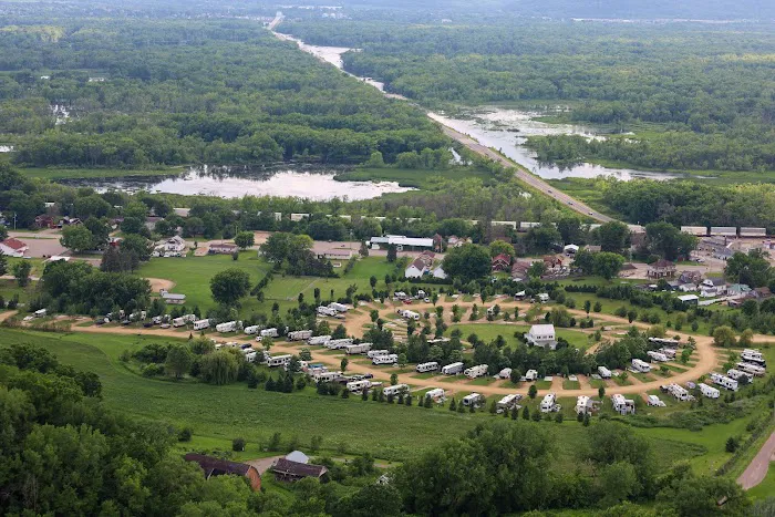 Nelson's Landing RV Park Picture 2