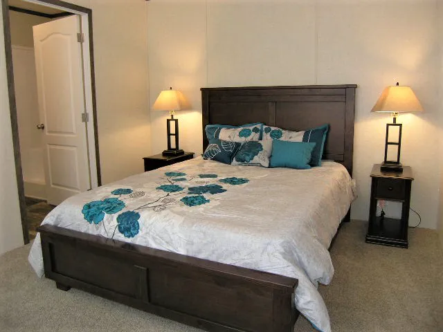 Wolf Creek Village Mobile Home & RV Park Picture 2