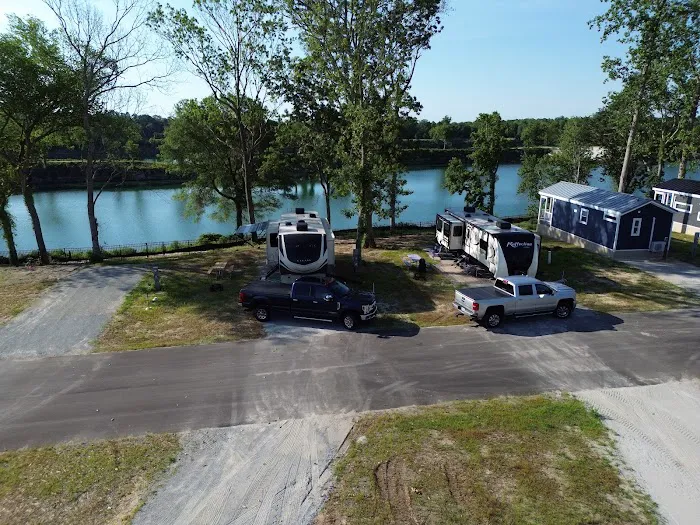 The Lakes RV & Cabin Resort Picture 8