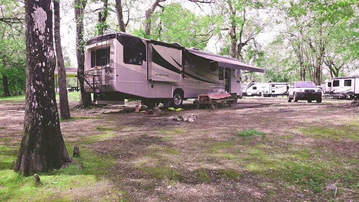 White Oak River Campground Picture 5