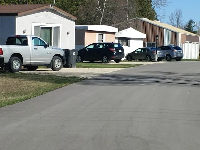 Cherry Estates Mobile Home Park Picture 8