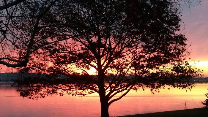 Sunrise Shores Manufactured Housing Community Picture 1