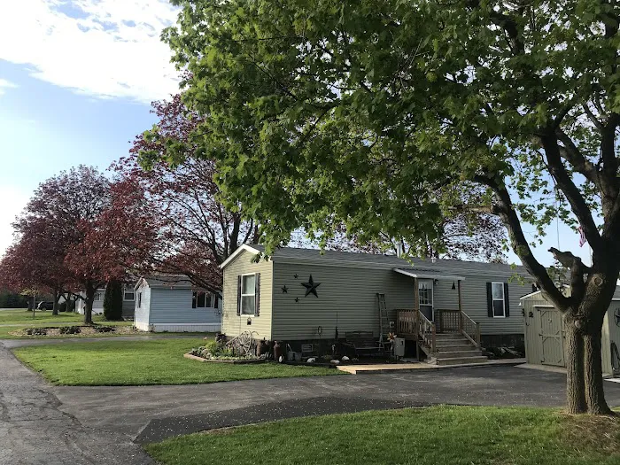 Sunrise Shores Manufactured Housing Community Picture 6