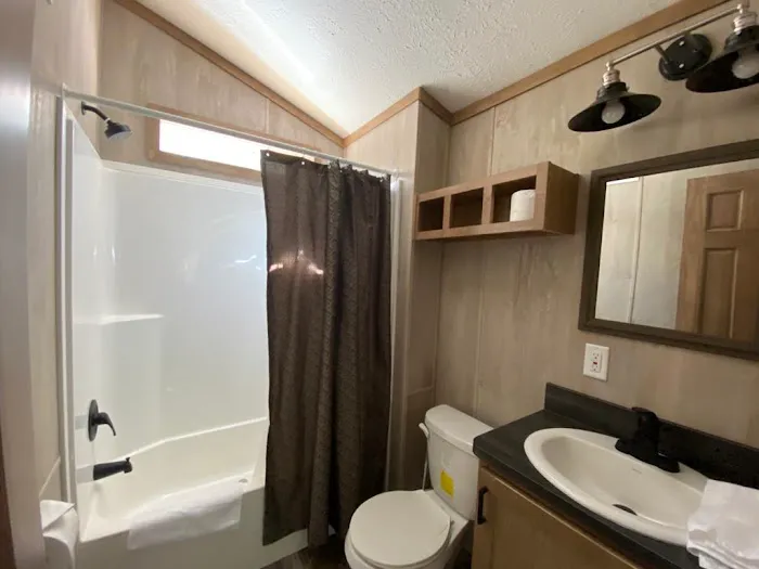 Hilltop Resorts and Campgrounds Picture 3