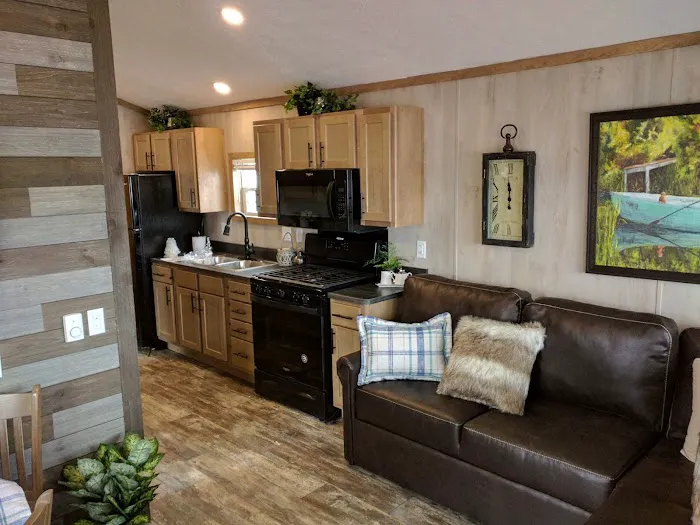 Hilltop Resorts and Campgrounds Picture 2