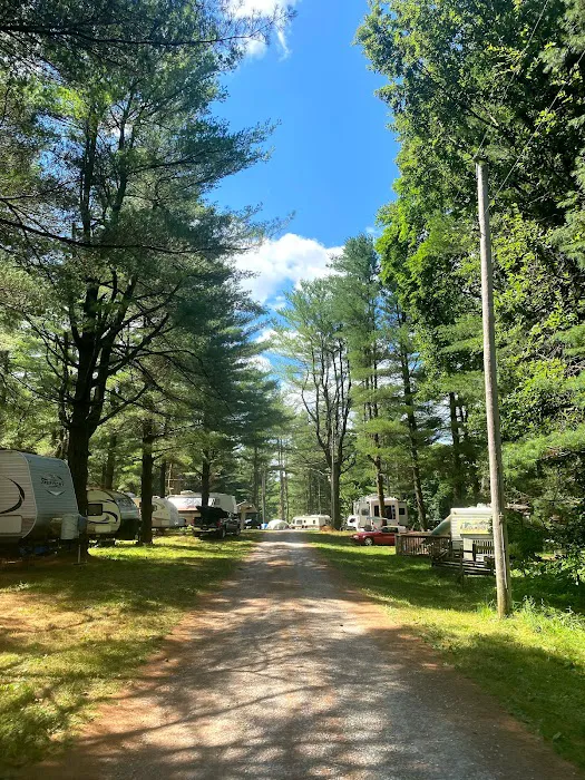 Campbell Cove Campground by Lake Logan in the Hocking Hills Picture 10