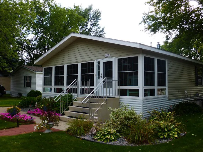 Skyline Village Manufactured Home Community Picture 5