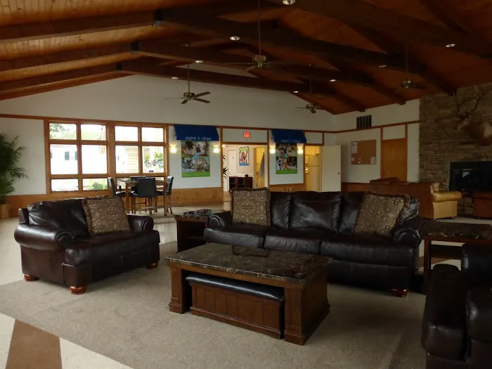 Skyline Village Manufactured Home Community Picture 1