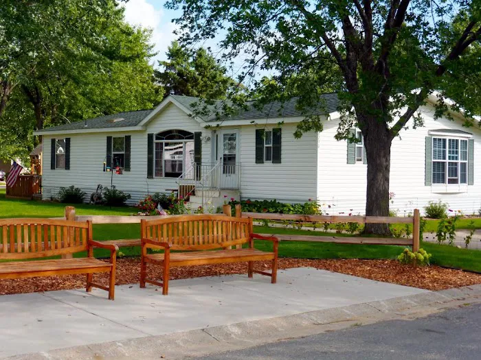 Emerald Hills Village Manufactured Home Community Picture 4