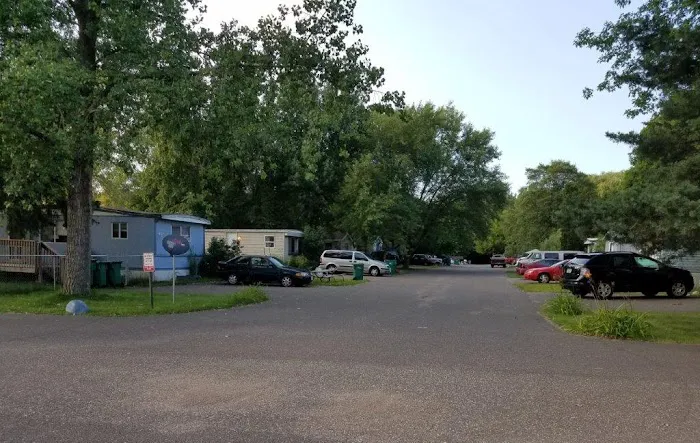 St. Croix Meadows Mobile Home Community Picture 4