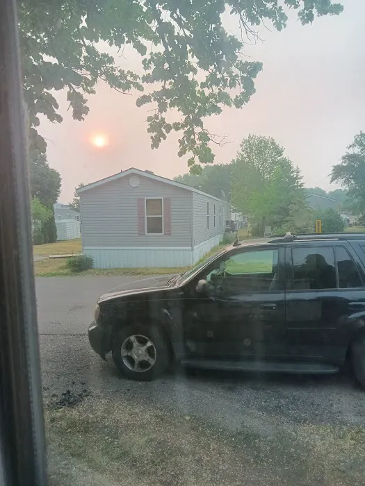 Knollwood Court Mobile Home Park Picture 1
