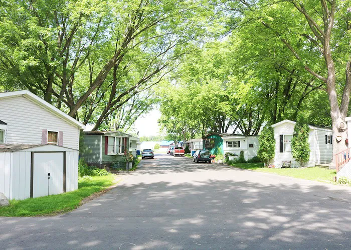 Connelly's Mobile Home Park Picture 6