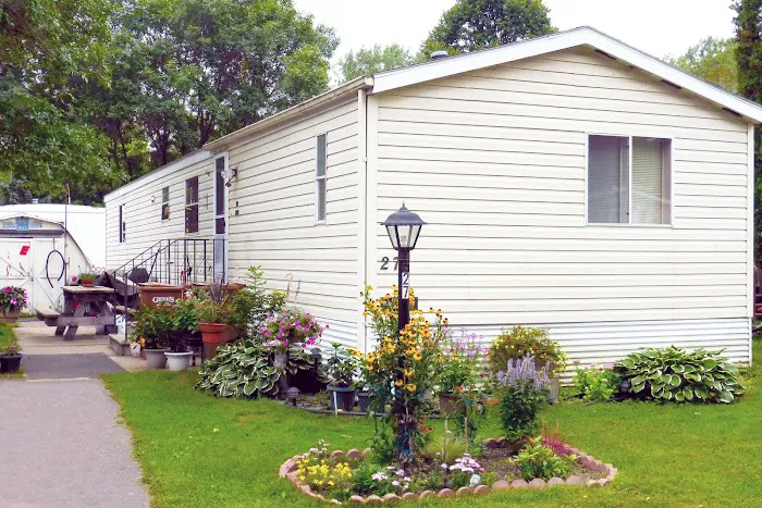 North Star Estates Manufactured Home Community Picture 1