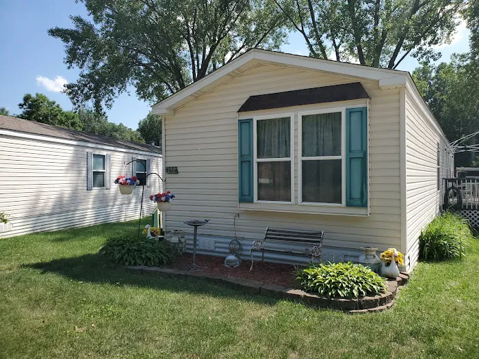 Five Star Mobile Estates Picture 1