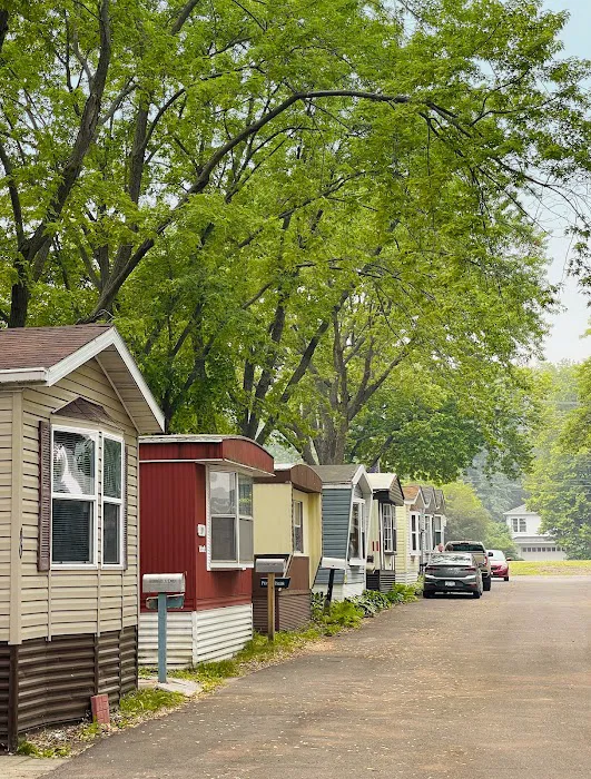 Thirty-Twenty Estates Picture 1