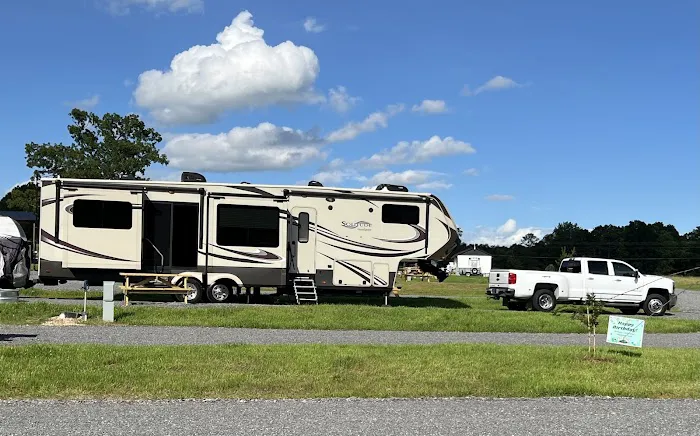 Black Dog Acres RV Park Picture 5