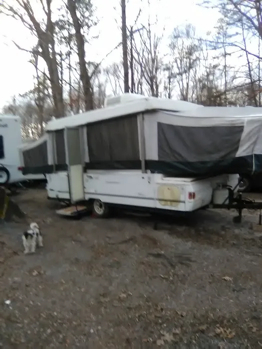 Pop & Moms Campground Picture 1