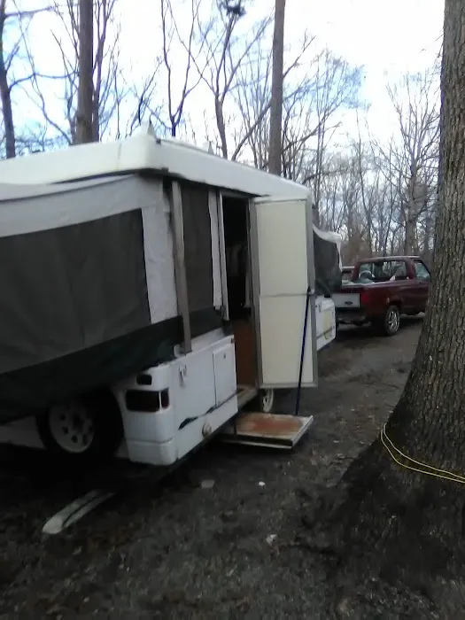 Pop & Moms Campground Picture 2