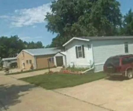 Wheel Estates Mobile Home Park and Self Storage