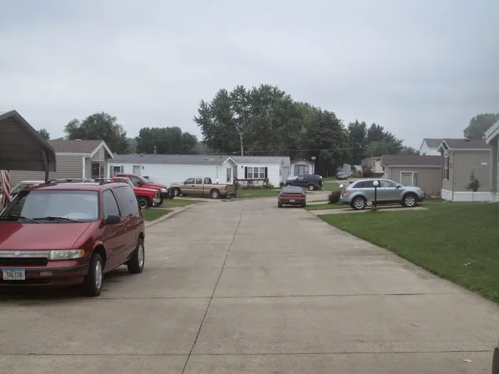 Wheel Estates Mobile Home Park and Self Storage Picture 10