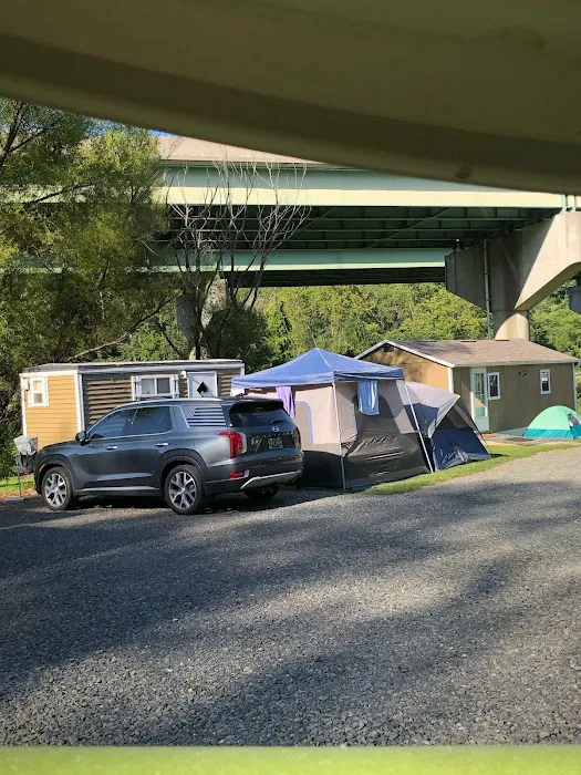 New River Bridge Family Campground Picture 2