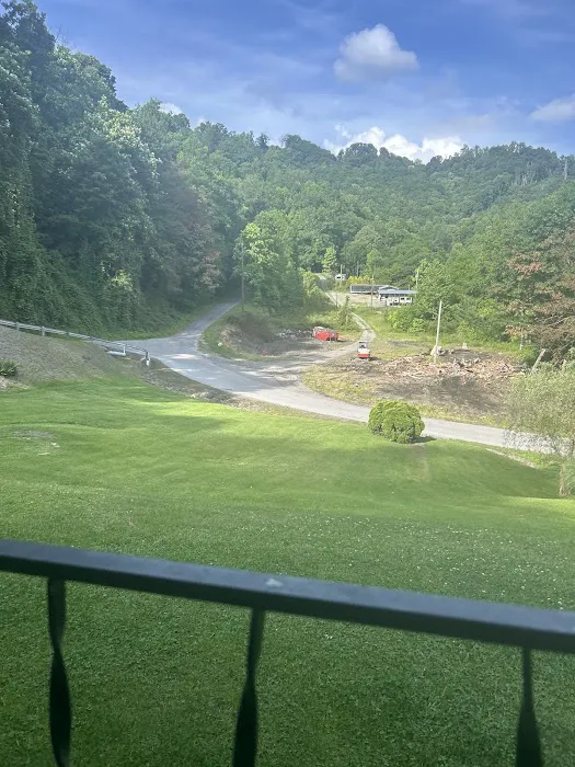 Elkhorn Creek Campground Picture 3
