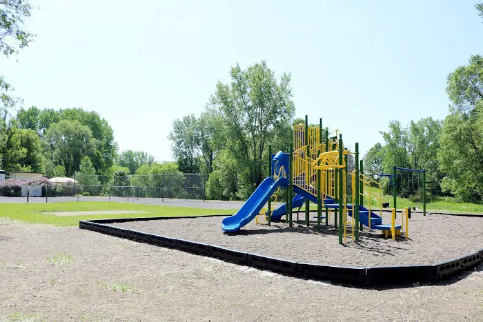 Brookside Mobile Home Park Picture 5