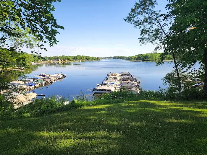 Whispering Bay Resort Picture 7