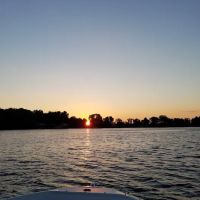 Whispering Bay Resort ico