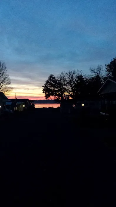 Lakeshore Terrace Manufactured Home Community Picture 2