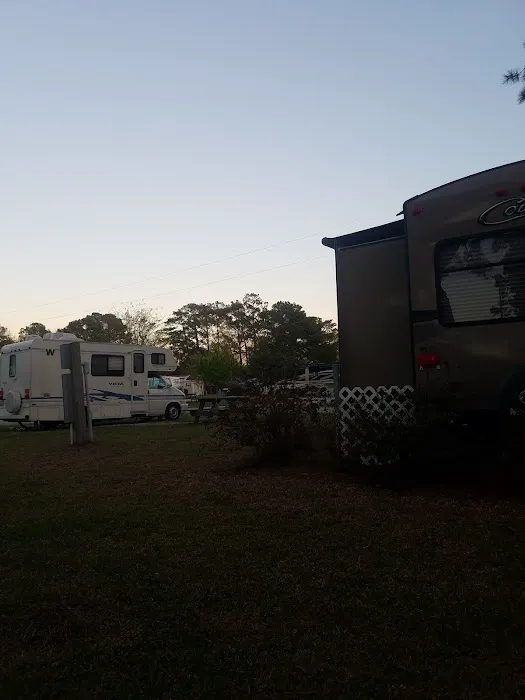 Waters Edge RV Park Picture 5